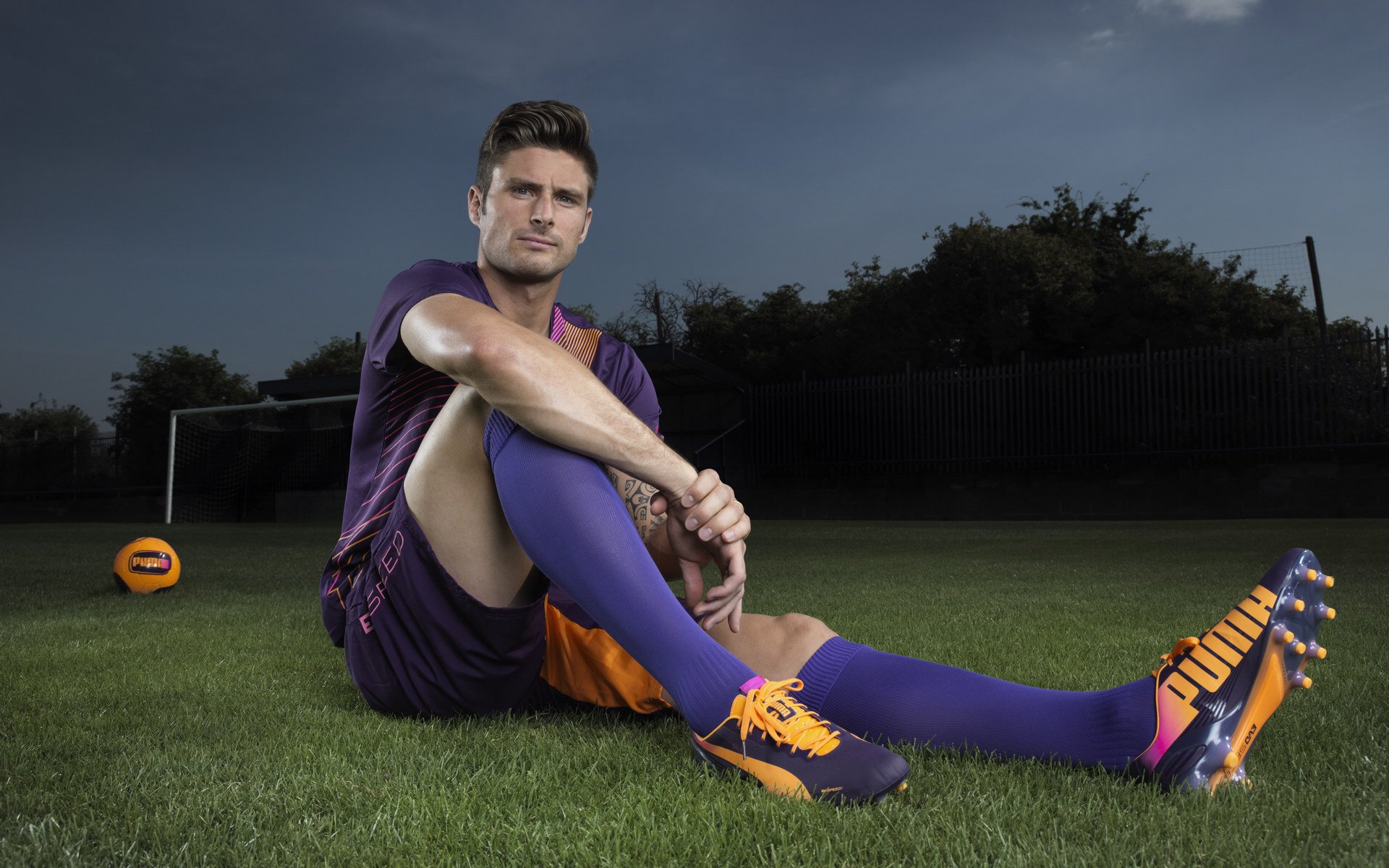 爱游戏电竞官网入口-“法甲豪门一争高下，比赛精彩不断”，法甲榜首